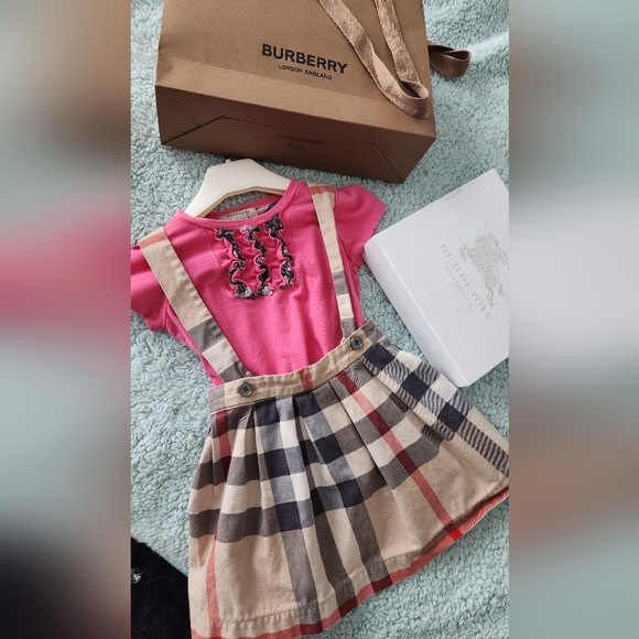 Authentic BURBERRY CHILDREN Top - Picture 4 of 7